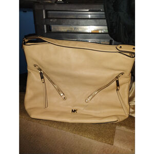 #179. Michael kors purse